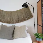Quaint Room To Rent - Number 4706