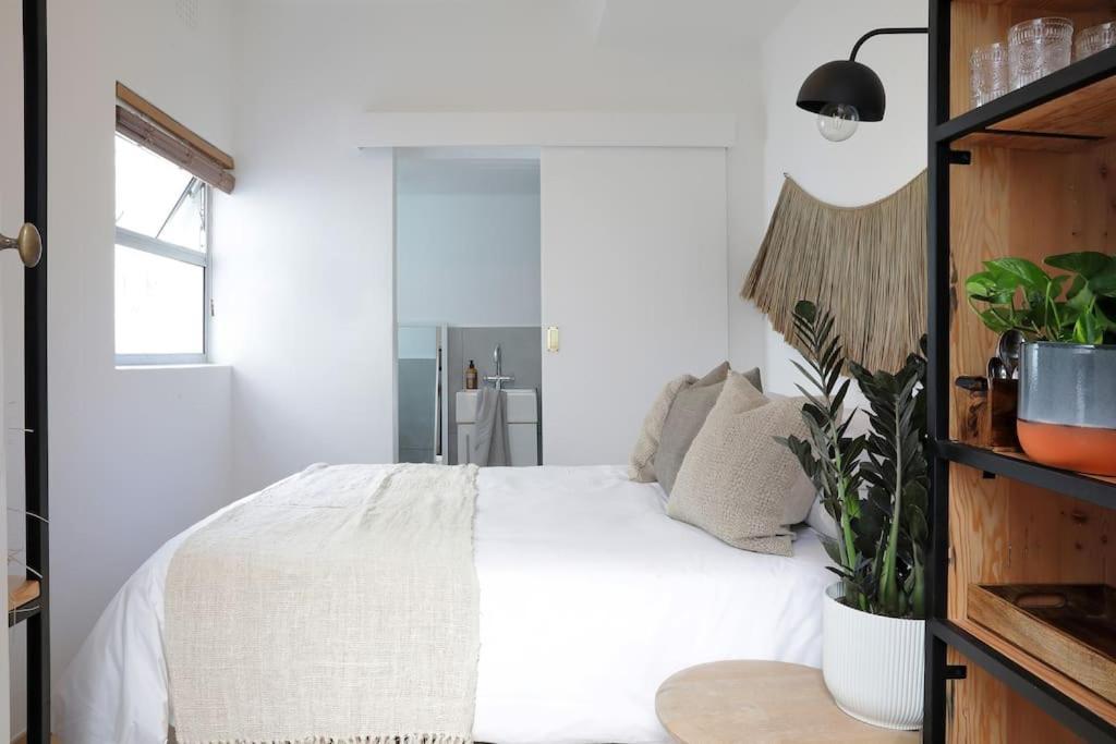 Quaint To Rent - Number 4706 Apartment *